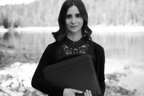 Worte von Mia | Freie Rednerin (IHK), Trauredner Weingarten, Kontaktbild Worte von Mia | Freie Rednerin (IHK), Trauredner Weingarten, Kontaktbild