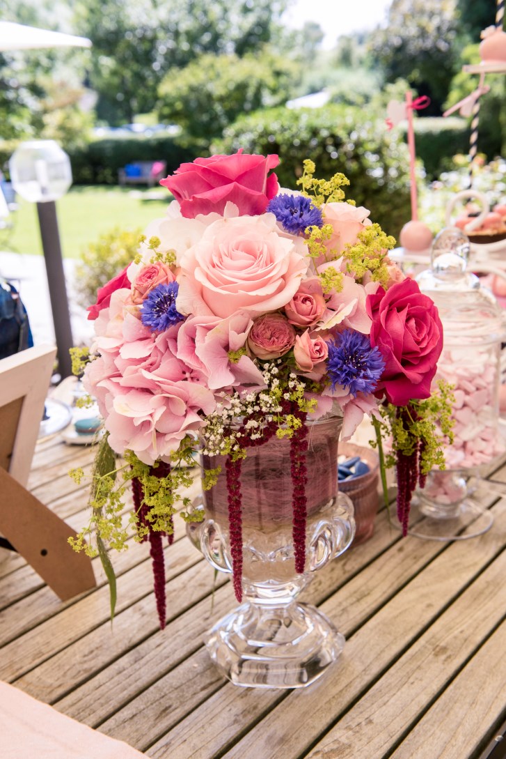 Candytable_suess-und-salzig_foto-erdbeerlicht_blau-rosa-pink.jpg